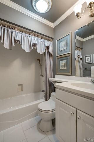 56 Lincord Drive, St Louis, MO 63128