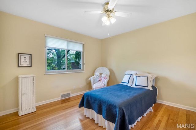 56 Lincord Drive, St Louis, MO 63128