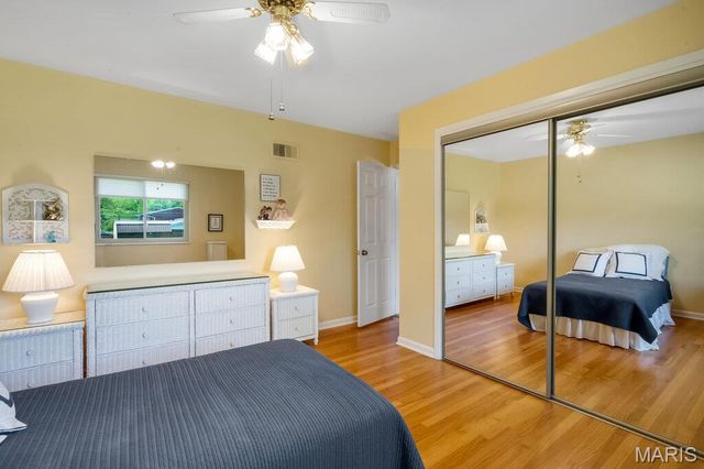 56 Lincord Drive, St Louis, MO 63128