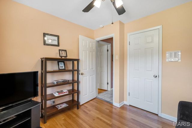 56 Lincord Drive, St Louis, MO 63128