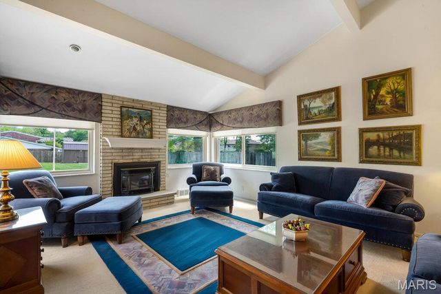 56 Lincord Drive, St Louis, MO 63128
