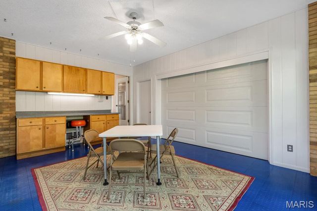 56 Lincord Drive, St Louis, MO 63128