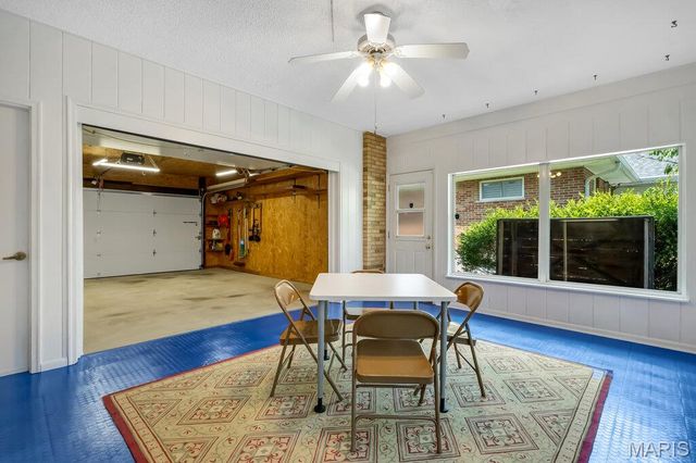 56 Lincord Drive, St Louis, MO 63128