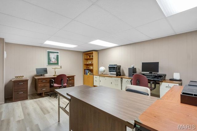 56 Lincord Drive, St Louis, MO 63128