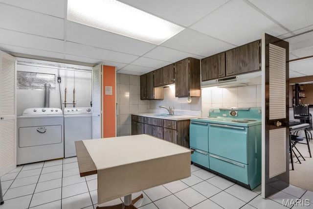 56 Lincord Drive, St Louis, MO 63128