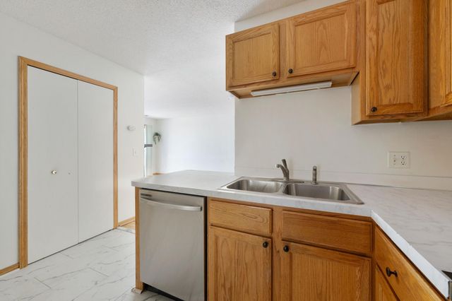 11240 Providence Lane, Eden Prairie, MN 55344