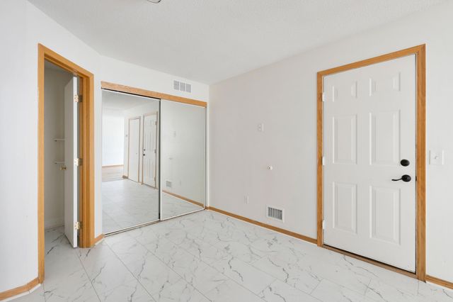 11240 Providence Lane, Eden Prairie, MN 55344