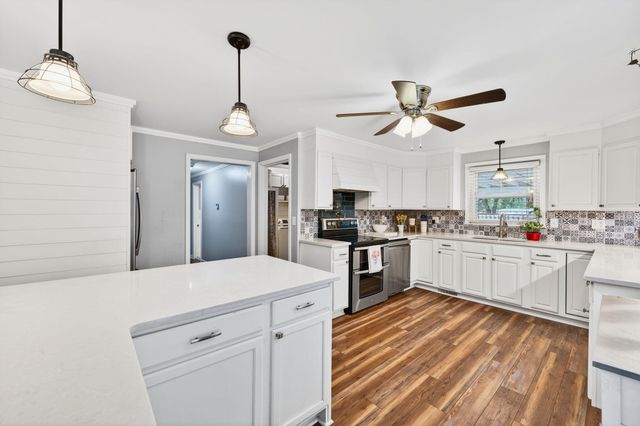 4421 Highway 162, Hollywood, SC 29449