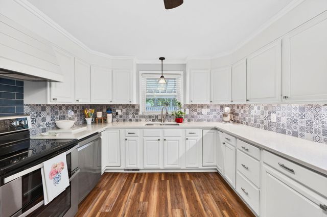 4421 Highway 162, Hollywood, SC 29449