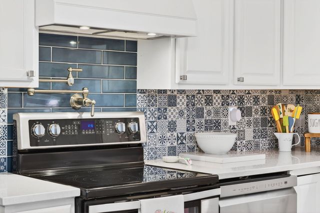 4421 Highway 162, Hollywood, SC 29449