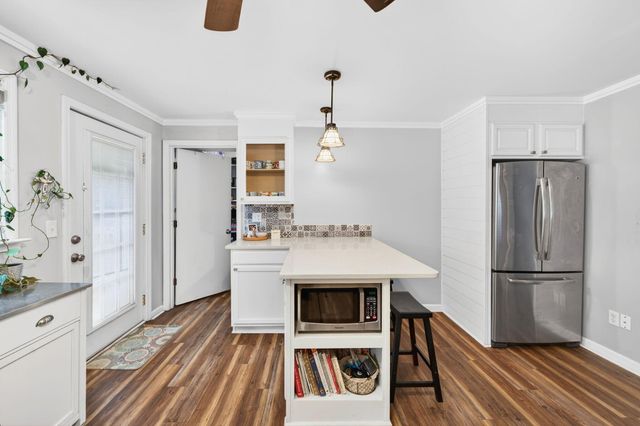 4421 Highway 162, Hollywood, SC 29449