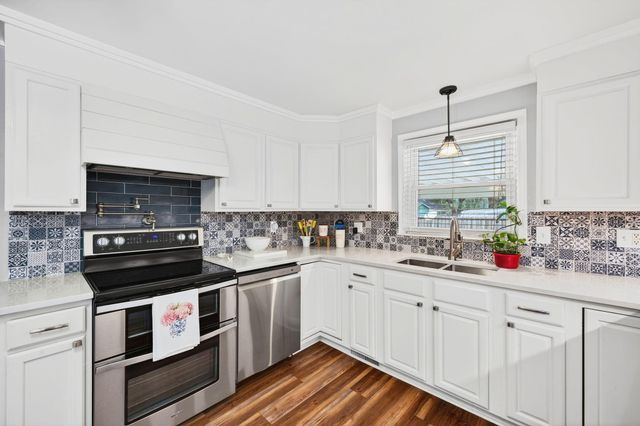 4421 Highway 162, Hollywood, SC 29449