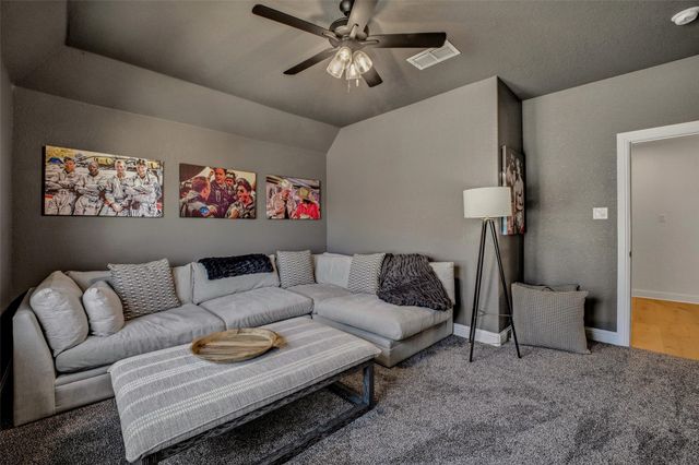 1349 Crown Valley Drive, Weatherford, TX 76087