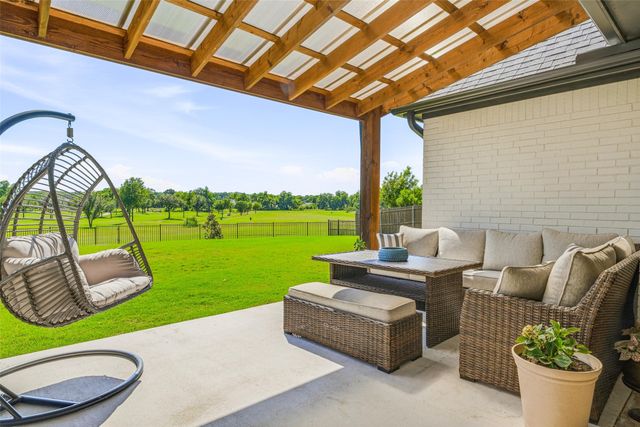 1349 Crown Valley Drive, Weatherford, TX 76087