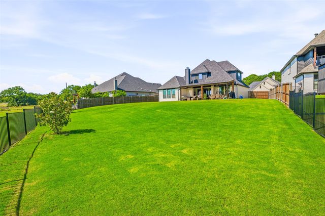 1349 Crown Valley Drive, Weatherford, TX 76087
