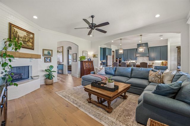 1349 Crown Valley Drive, Weatherford, TX 76087