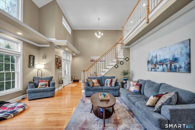64 Charolais Way, Burlington, CT 06013