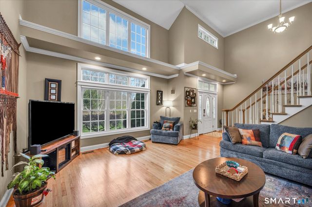 64 Charolais Way, Burlington, CT 06013