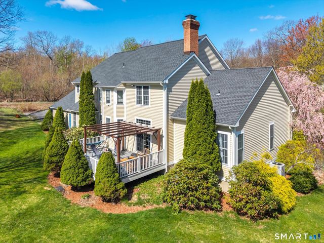 64 Charolais Way, Burlington, CT 06013