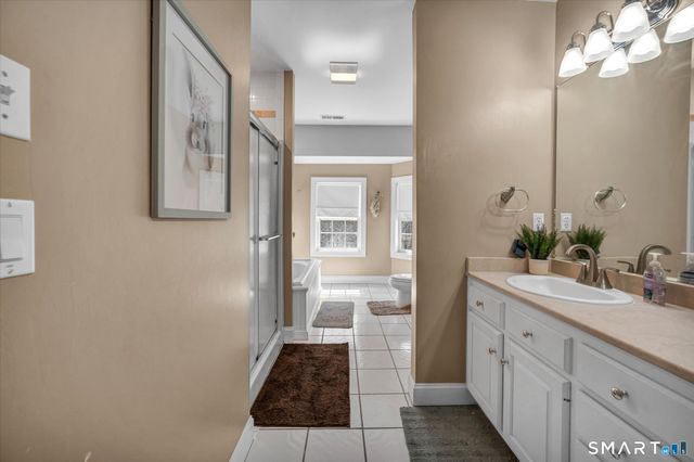 64 Charolais Way, Burlington, CT 06013