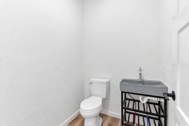 148 E Kelce Lane, Republic, MO 65738
