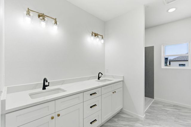 148 E Kelce Lane, Republic, MO 65738