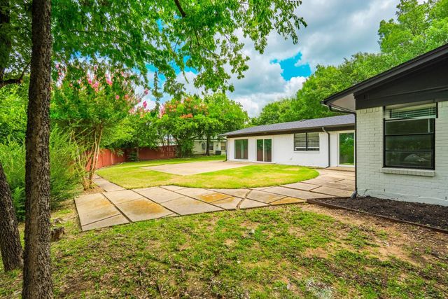 12607 Gaslite Circle, Farmers Branch, TX 75234