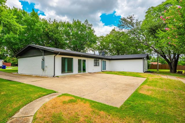 12607 Gaslite Circle, Farmers Branch, TX 75234
