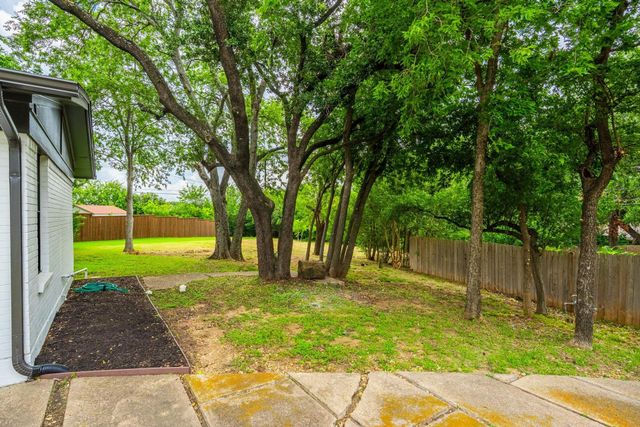 12607 Gaslite Circle, Farmers Branch, TX 75234