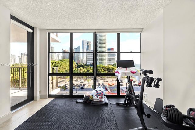 1901 Brickell Ave B711, Miami, FL 33129
