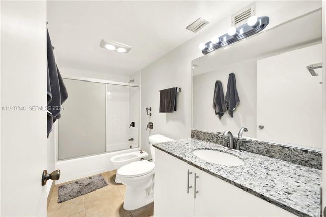 1901 Brickell Ave B711, Miami, FL 33129