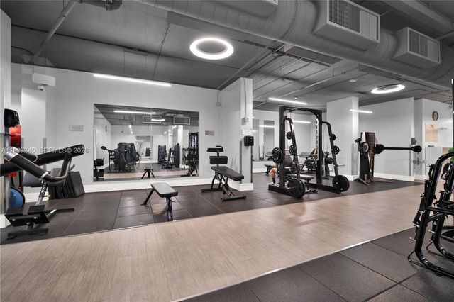 1901 Brickell Ave B711, Miami, FL 33129