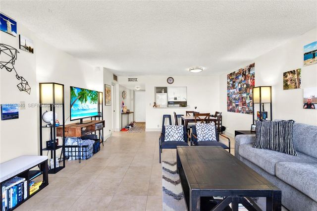 1901 Brickell Ave B711, Miami, FL 33129