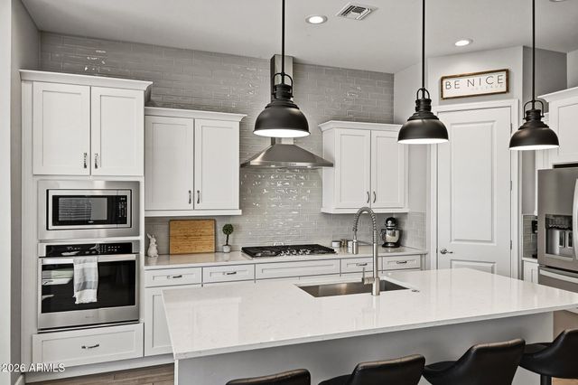 24208 N 20TH Place, Phoenix, AZ 85024