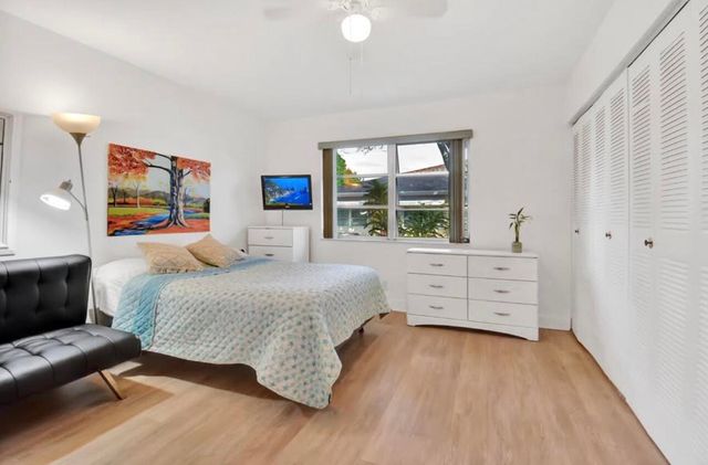 1232 Club Drive W D, Delray Beach, FL 33445