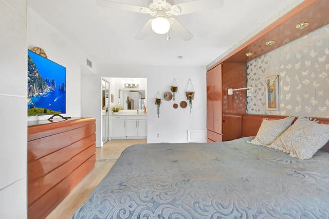 1232 Club Drive W D, Delray Beach, FL 33445