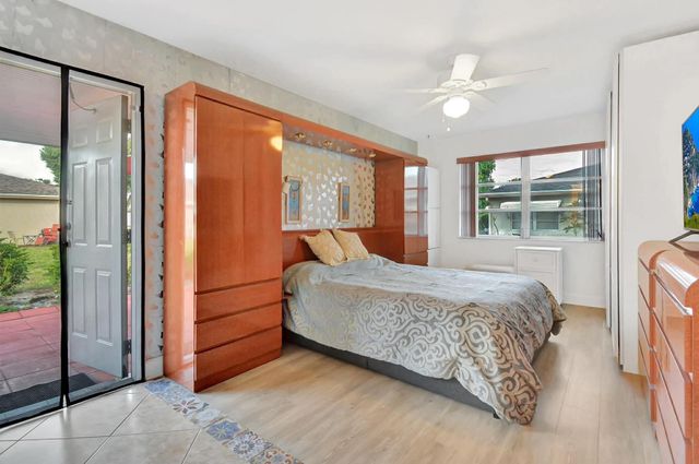 1232 Club Drive W D, Delray Beach, FL 33445