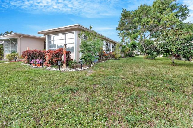 1232 Club Drive W D, Delray Beach, FL 33445