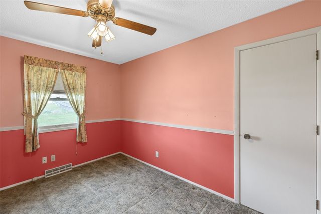 1310 G Avenue, Marion, IA 52302