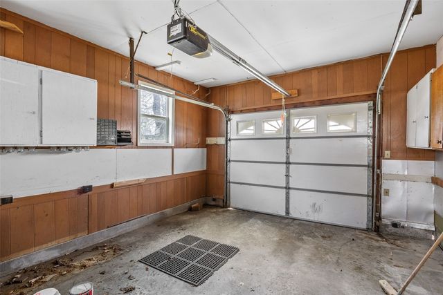 1310 G Avenue, Marion, IA 52302