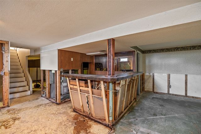 1310 G Avenue, Marion, IA 52302
