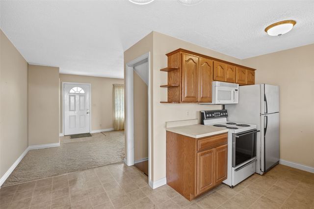 1310 G Avenue, Marion, IA 52302