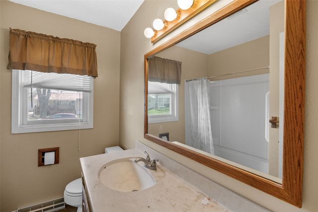 1310 G Avenue, Marion, IA 52302