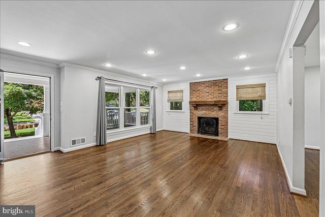 8109 BAINBRIDGE ROAD, Alexandria, VA 22308