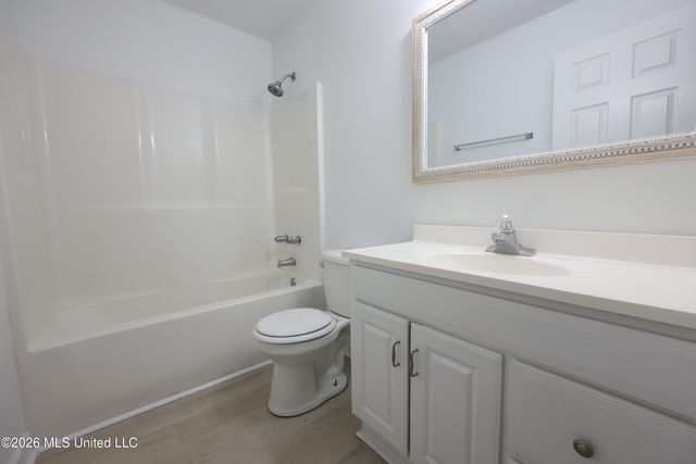 341 East Drive, Biloxi, MS 39531
