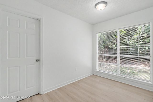 341 East Drive, Biloxi, MS 39531