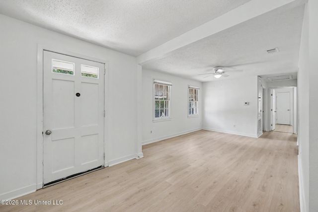 341 East Drive, Biloxi, MS 39531