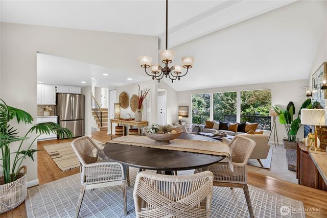 5927 135th Place SE, Bellevue, WA 98006