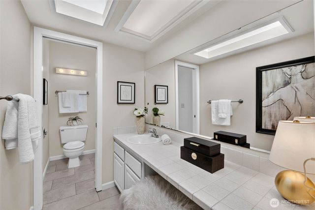 5927 135th Place SE, Bellevue, WA 98006
