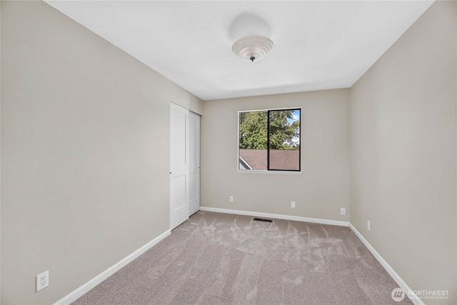 5927 135th Place SE, Bellevue, WA 98006